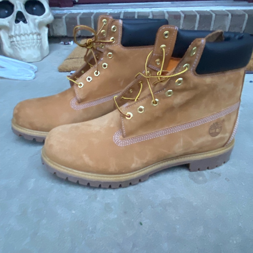 Size 13 Wheat Tim’s. New, never worn